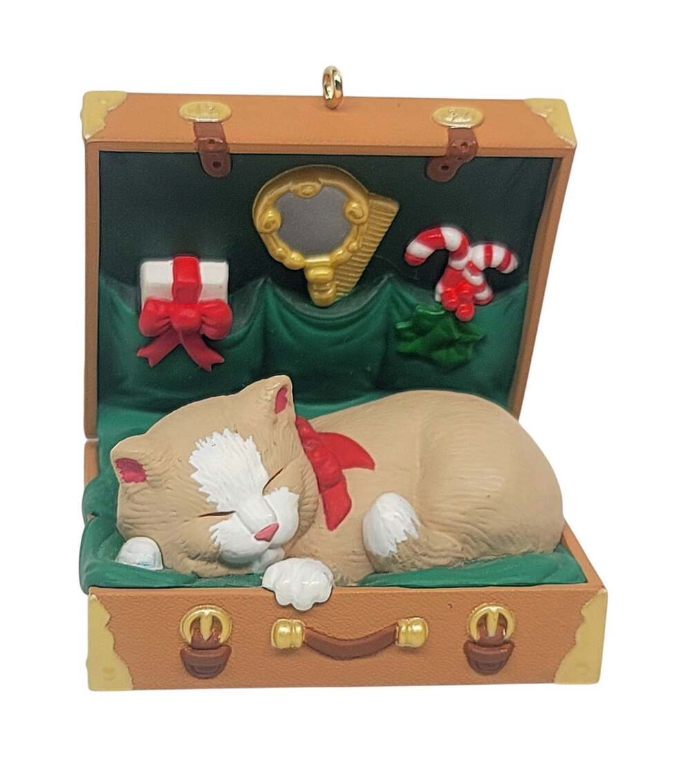Vtg 1997 Hallmark Keepsake Cat Naps In Suitcase Ornament #4 Series 2.5" CL36